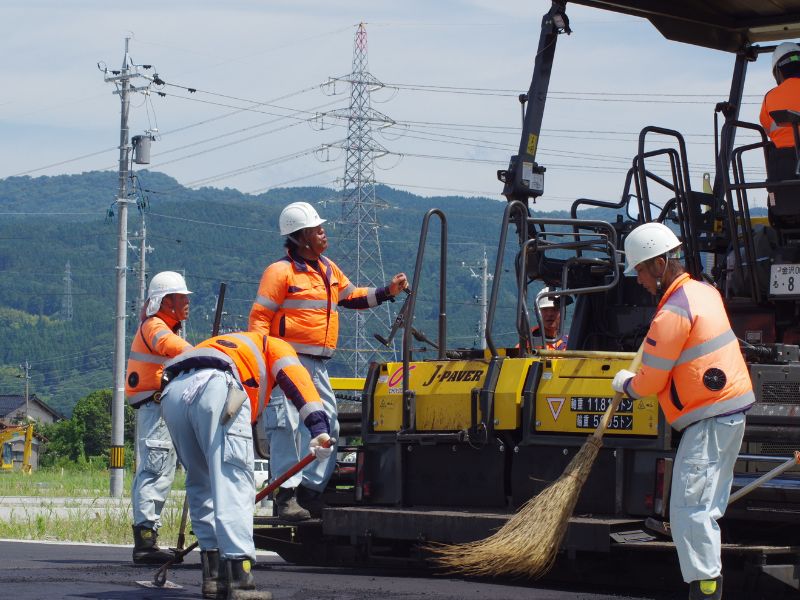 道路工事 舗装工事　現場作業員 求人募集